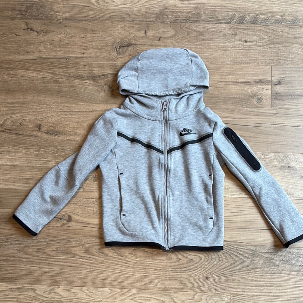 Nike Gray Full-Zip Tech Hoodie Sweatshirt